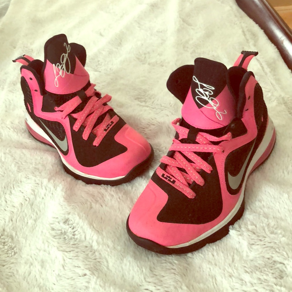 Lebron James Nike’s